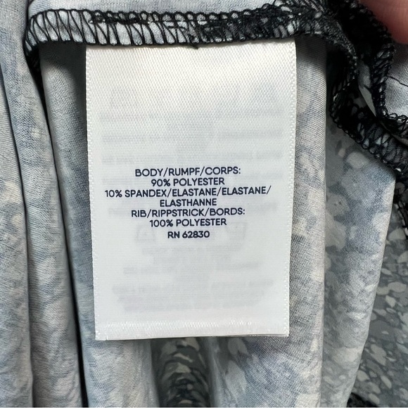 Lands’ End gray floral blouse SZ XS - Picture 4 of 4